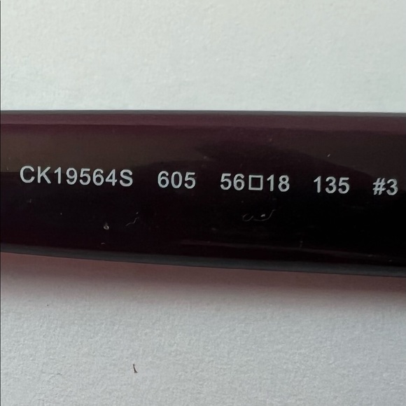 NWT CALVIN KLEIN OVERSIZED CK SUNGLASSES